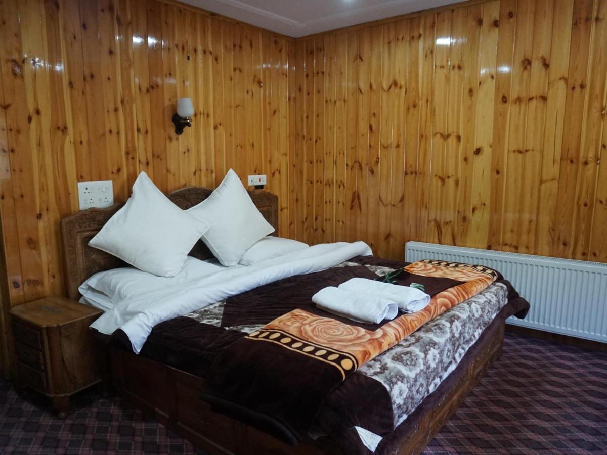 Hotel Barzman Sonāmarg Extérieur photo