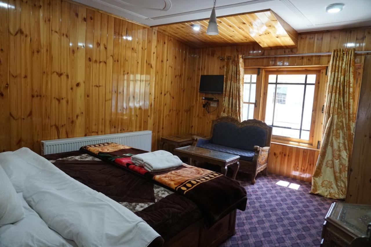 Hotel Barzman Sonāmarg Extérieur photo
