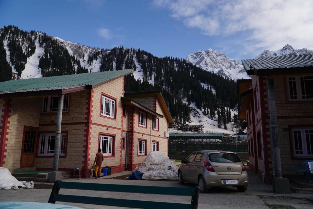 Hotel Barzman Sonāmarg Extérieur photo