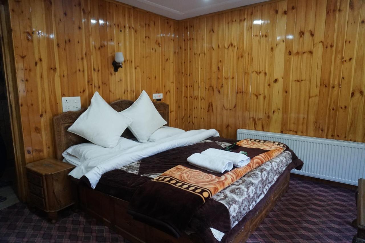 Hotel Barzman Sonāmarg Extérieur photo