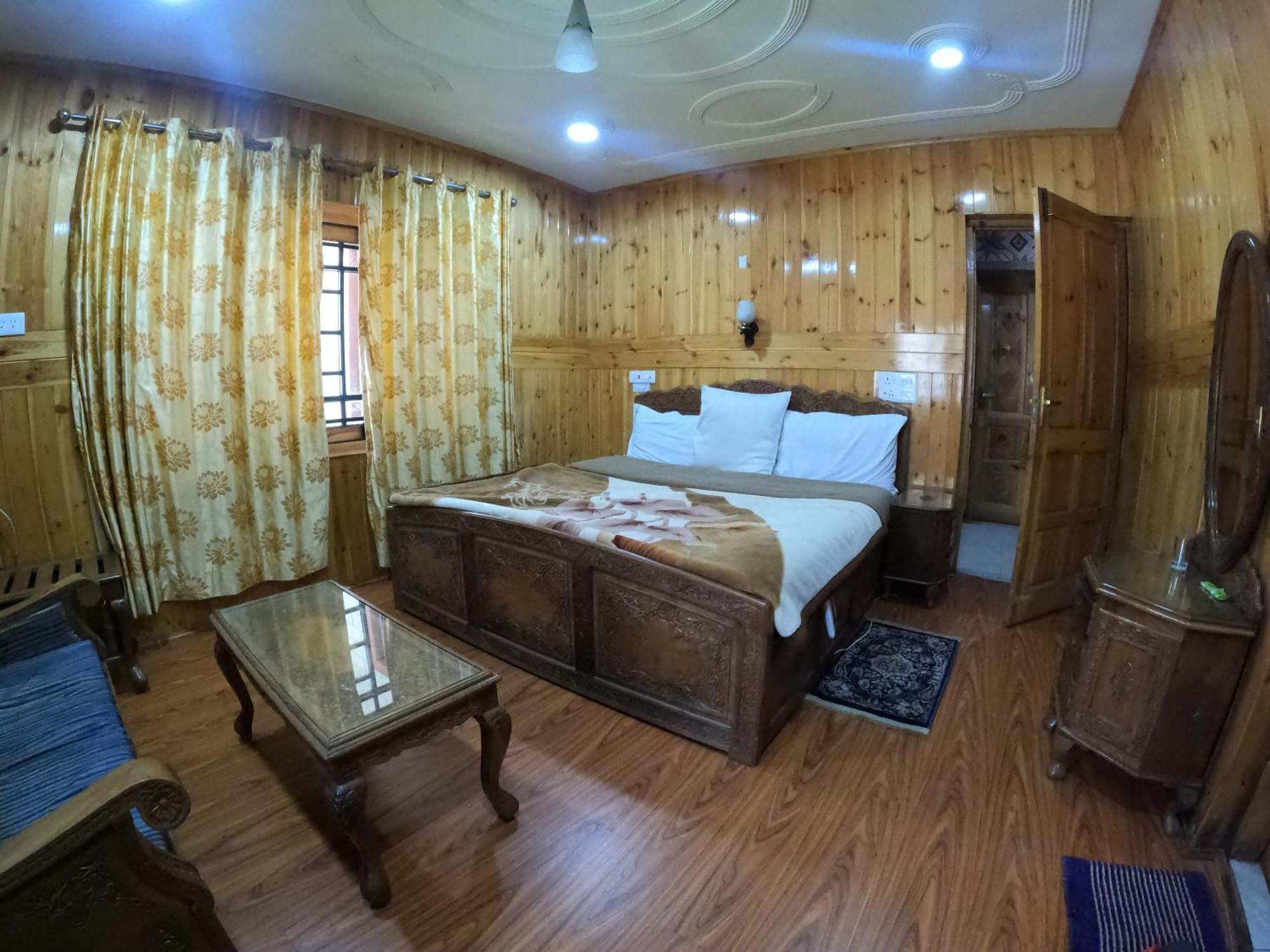 Hotel Barzman Sonāmarg Extérieur photo