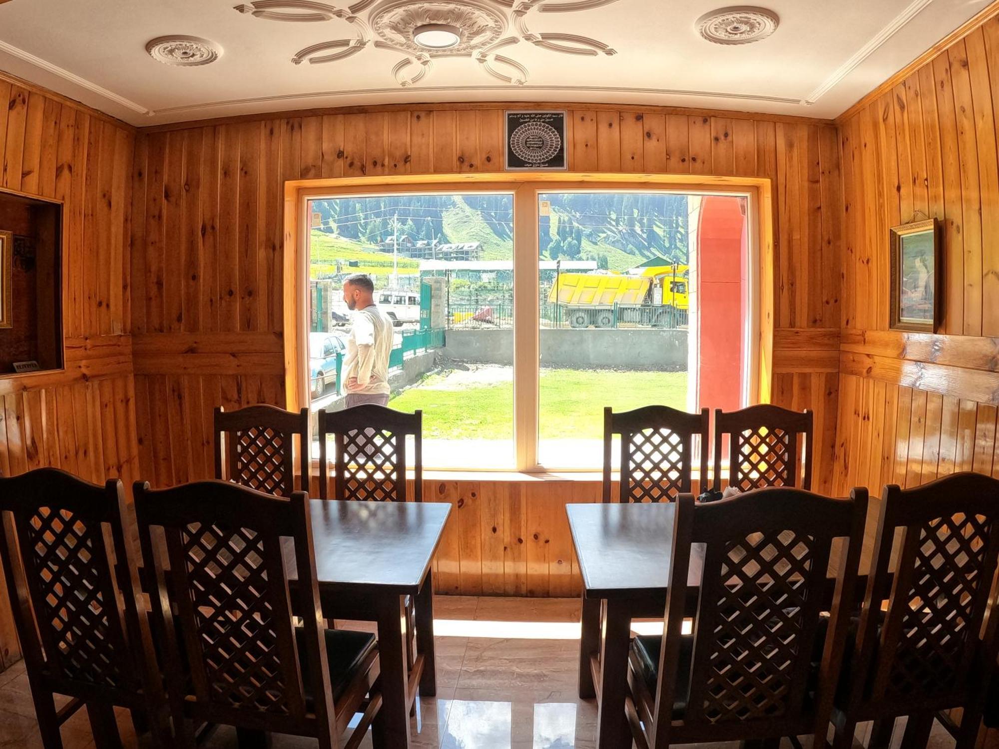 Hotel Barzman Sonāmarg Extérieur photo
