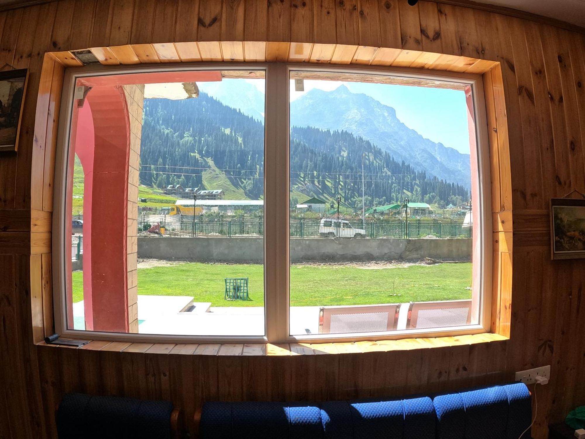 Hotel Barzman Sonāmarg Extérieur photo