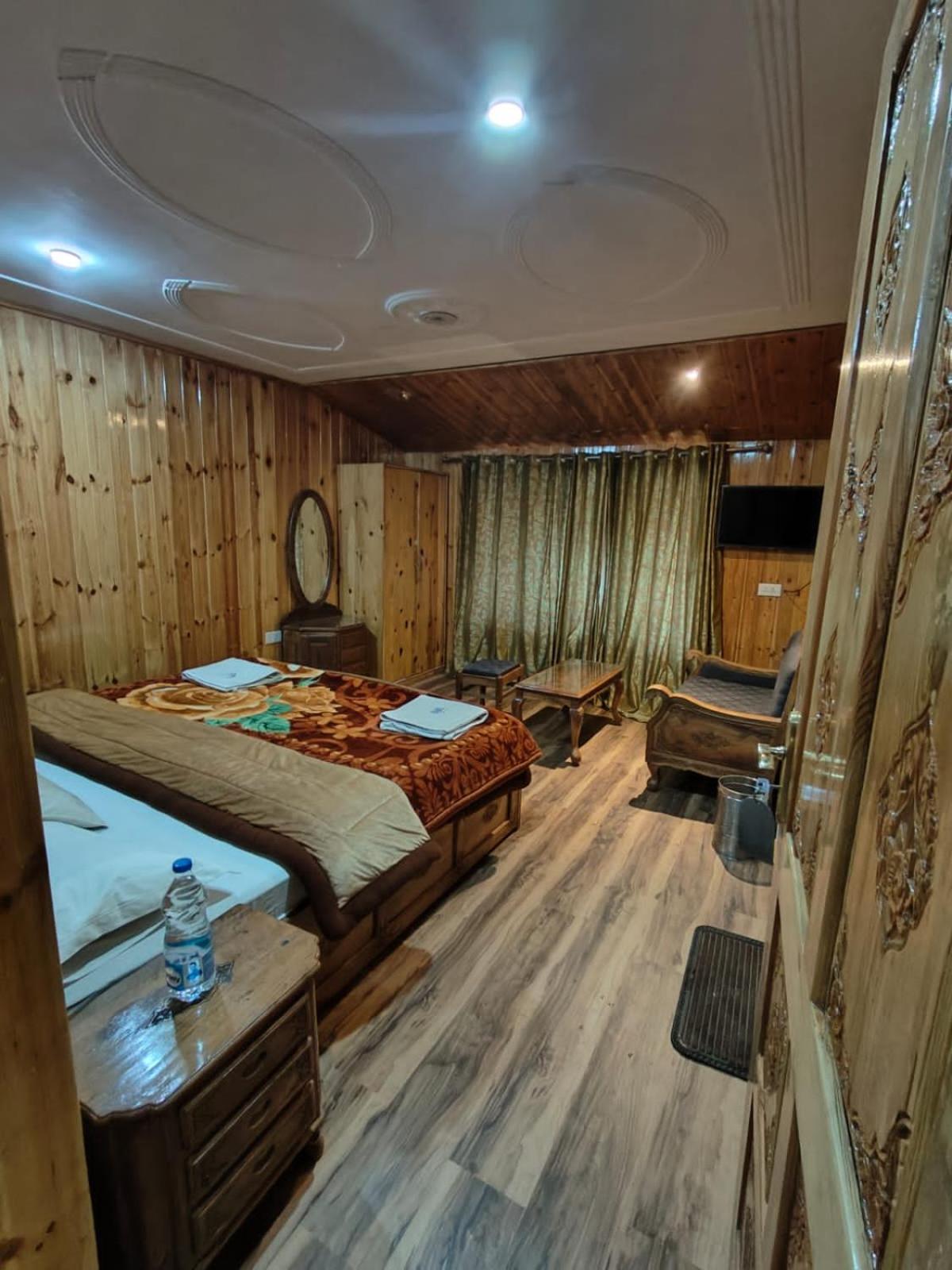 Hotel Barzman Sonāmarg Extérieur photo