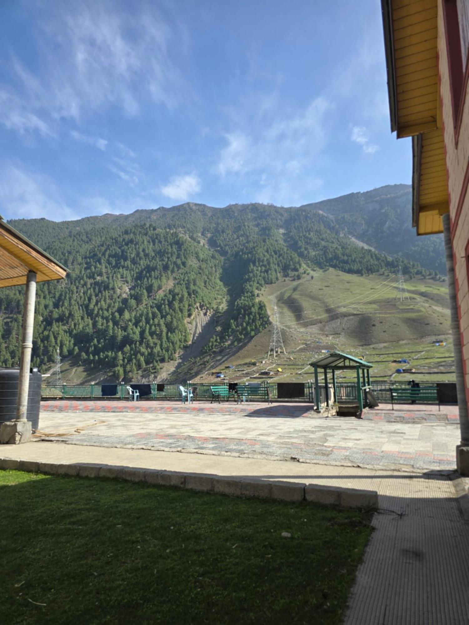 Hotel Barzman Sonāmarg Extérieur photo