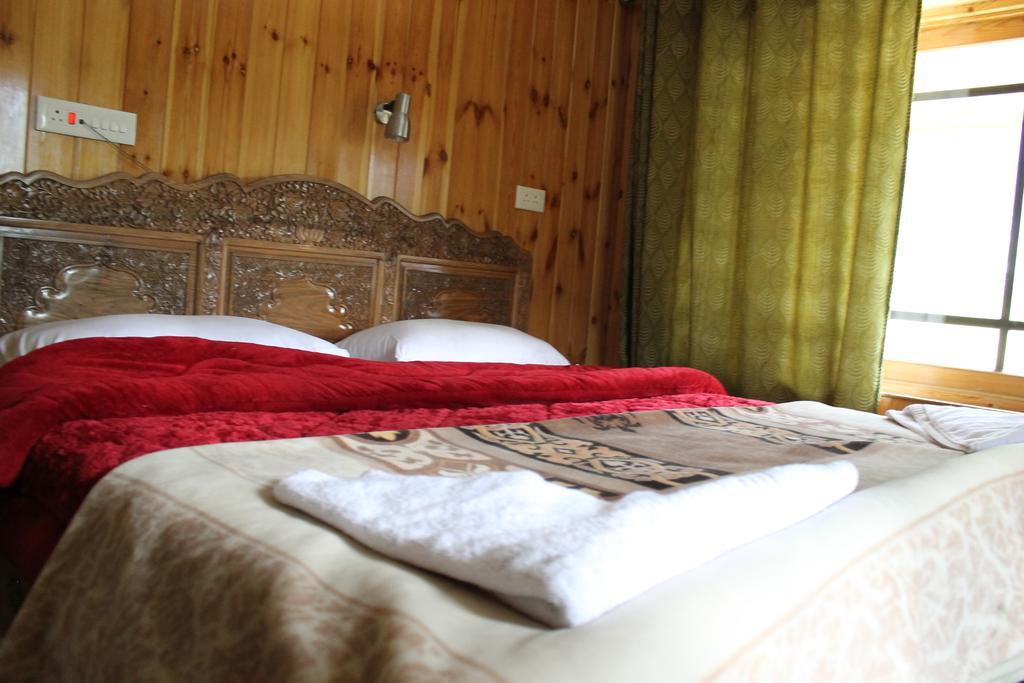 Hotel Barzman Sonāmarg Extérieur photo