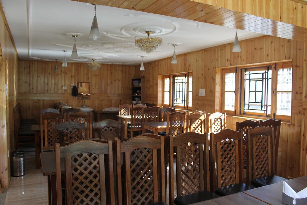 Hotel Barzman Sonāmarg Extérieur photo