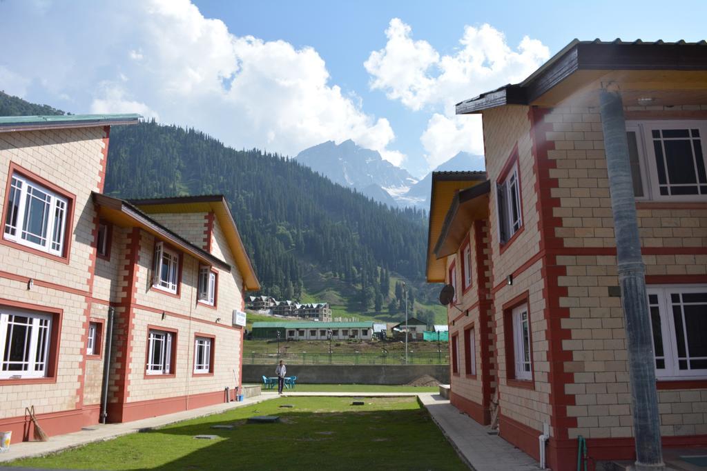 Hotel Barzman Sonāmarg Extérieur photo