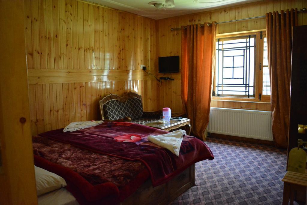 Hotel Barzman Sonāmarg Extérieur photo