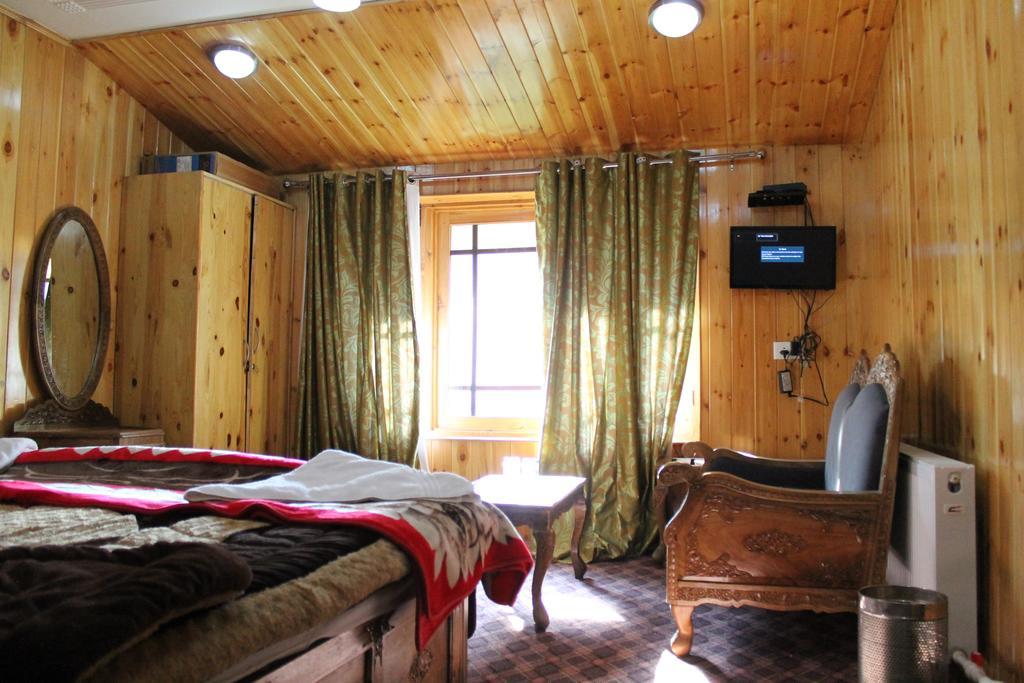 Hotel Barzman Sonāmarg Extérieur photo