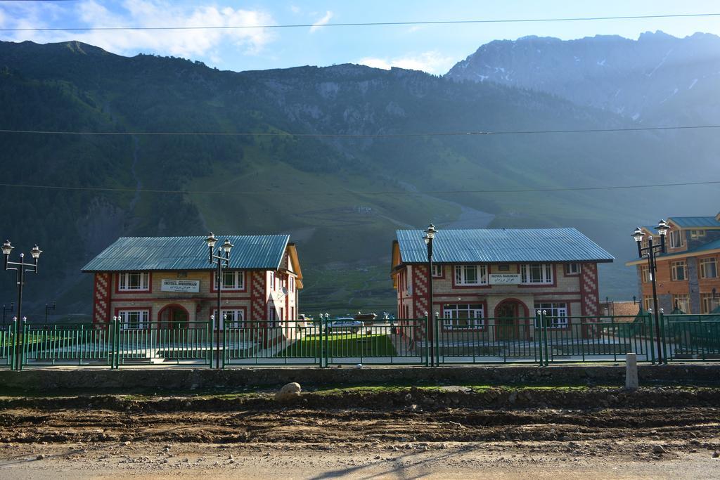 Hotel Barzman Sonāmarg Extérieur photo